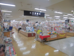 3F 未来屋書店